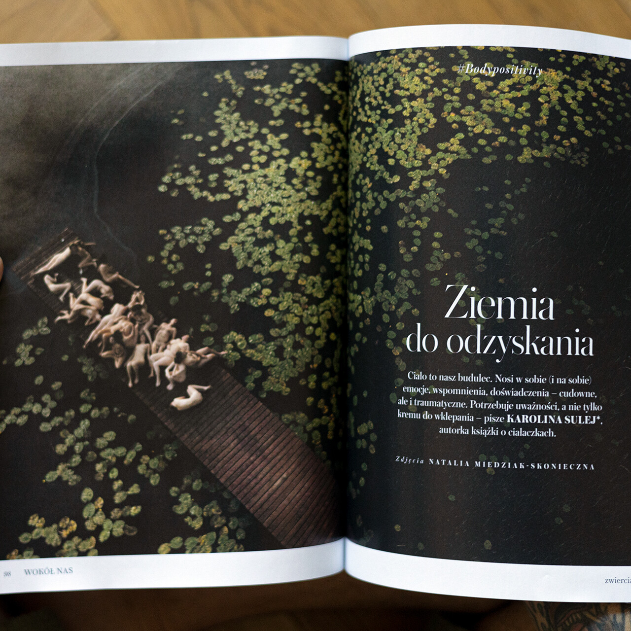 Artykuł z magazynu Zwierciadło o fotograficznym projekcie Ciałobrazy fotografki Natalii Miedziak-Skoniecznej